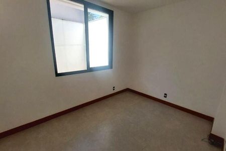 Casa à venda com 4 quartos, 189m² em Itaipu, Niterói