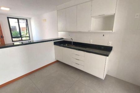 Casa à venda com 189m², 4 quartos e 1 vaga