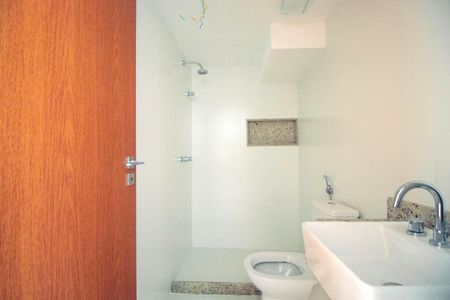 Casa à venda com 189m², 4 quartos e 1 vaga