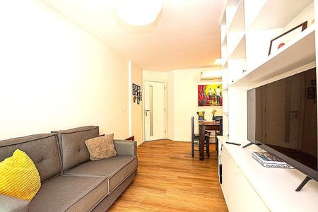 Apartamento à venda com 94m², 2 quartos e 1 vaga