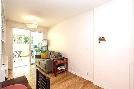 Apartamento à venda com 94m², 2 quartos e 1 vaga