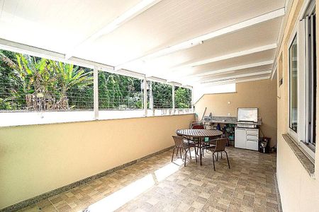 Apartamento à venda com 94m², 2 quartos e 1 vaga