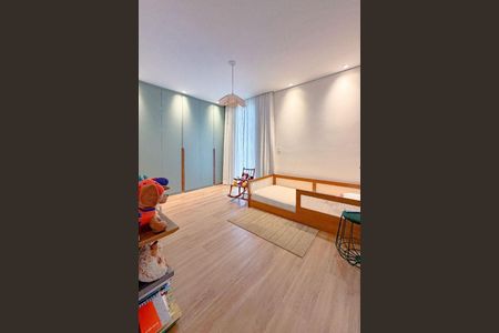 Casa à venda com 345m², 4 quartos e 6 vagas