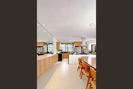 Casa à venda com 345m², 4 quartos e 6 vagas