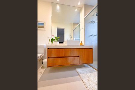 Casa à venda com 345m², 4 quartos e 6 vagas