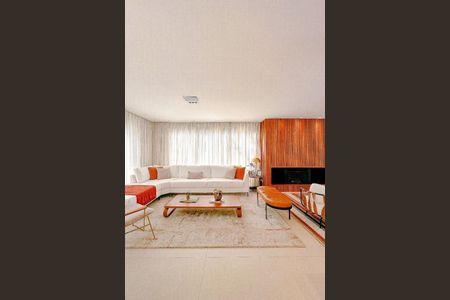 Casa à venda com 345m², 4 quartos e 6 vagas