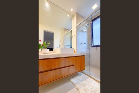 Casa à venda com 345m², 4 quartos e 6 vagas