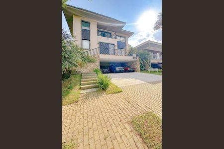 Casa à venda com 345m², 4 quartos e 6 vagas