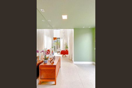 Casa à venda com 4 quartos, 345m² em Alphaville, Santana de Parnaíba