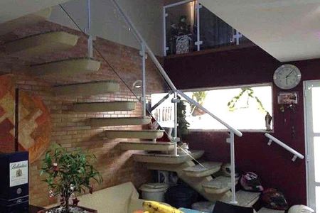 Casa à venda com 4 quartos, 200m² em Encantado, Rio de Janeiro