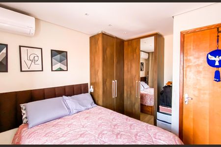 Casa de condomínio para alugar com 122m², 2 quartos e 2 vagasSuite 1