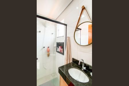 Casa de condomínio para alugar com 122m², 2 quartos e 2 vagasBanheiro da Suíte 1