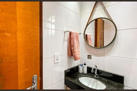 Casa de condomínio para alugar com 122m², 2 quartos e 2 vagasBanheiro da Suíte 2