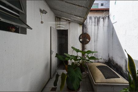 Casa à venda com 300m², 6 quartos e 4 vagas Casa à venda com 300m², 6 quartos e 4 vagasVaranda Quarto 6
