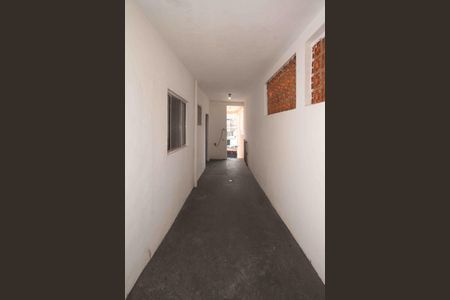 Casa para alugar com 90m², 2 quartos e sem vagaCorredor externo