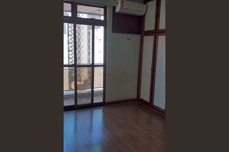 Apartamento à venda com 4 quartos, 181m² em Icaraí, Niterói