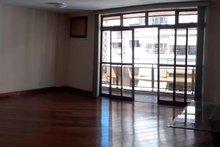 Apartamento à venda com 4 quartos, 181m² em Icaraí, Niterói