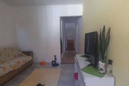 Casa à venda com 3 quartos, 224m² em Vila Dalva, São Paulo