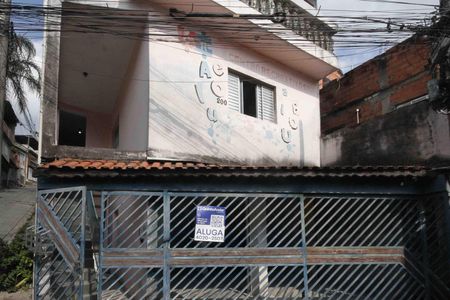 Casa para alugar com 90m², 2 quartos e 1 vagaFachada