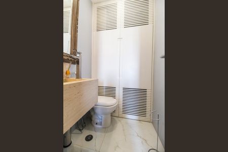 Apartamento para alugar com 160m², 3 quartos e 3 vagasLavabo