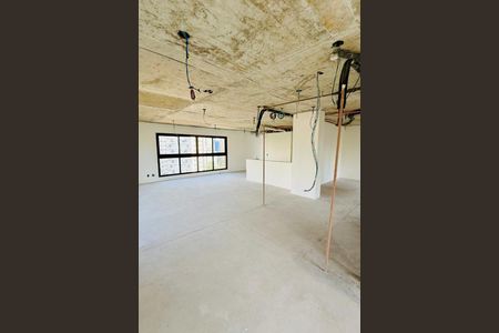 Apartamento à venda com 107m², 2 quartos e 1 vaga