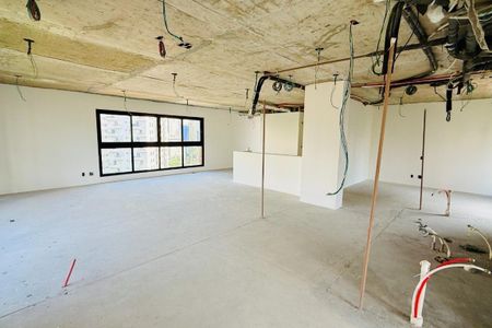 Apartamento à venda com 107m², 2 quartos e 1 vaga