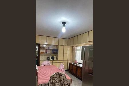 Casa à venda com 3 quartos, 165m² em Jardim Japao, São Paulo