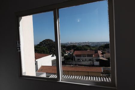 SALA (DETALHE VISTA DA JANELA) de apartamento à venda com 2 quartos, 77m² em Jardim das Paineiras, Campinas