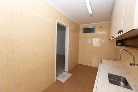 Apartamento à venda com 77m², 2 quartos e 1 vagaCOZINHA