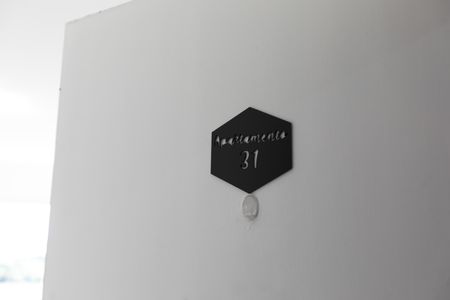 Apartamento à venda com 77m², 2 quartos e 1 vagaDETALHE HALL DE ENTRADA