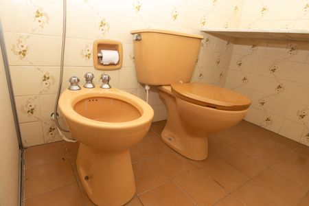 Apartamento à venda com 77m², 2 quartos e 1 vagaBANHEIRO