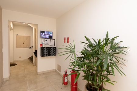 Apartamento à venda com 77m², 2 quartos e 1 vagaHALL DE ENTRADA COMUM