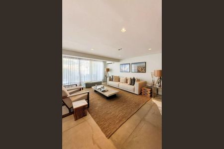Casa à venda com 4 quartos, 360m² em Alphaville, Santana de Parnaíba