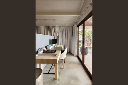 Casa à venda com 4 quartos, 360m² em Alphaville, Santana de Parnaíba