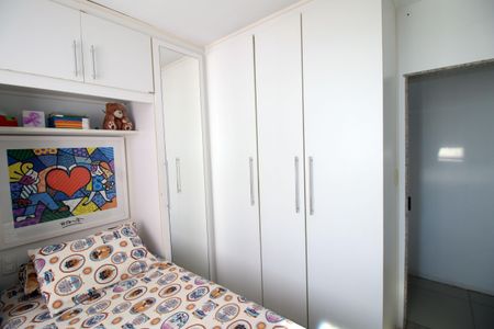 Quarto 1 de apartamento à venda com 3 quartos, 60m² em Penha, Rio de Janeiro