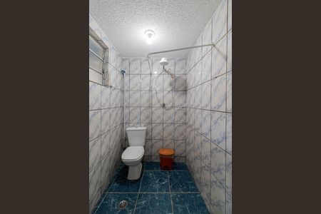 Banheiro de casa para alugar com 1 quarto, 33m² em Penha de França, São Paulo