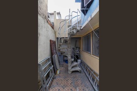 Casa para alugar com 33m², 1 quarto e sem vagaEscada