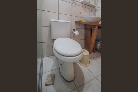 Casa à venda com 116m², 3 quartos e 2 vagasBanheiro 2