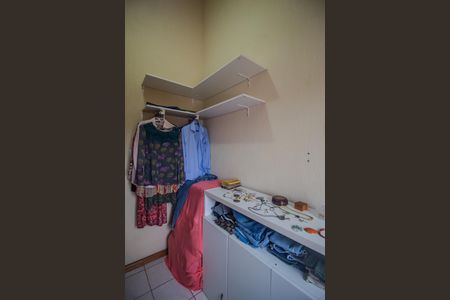 Casa à venda com 116m², 3 quartos e 2 vagasQuarto 2