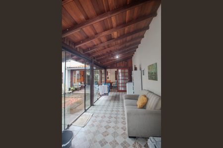 Casa à venda com 116m², 3 quartos e 2 vagasÁrea de Serviço