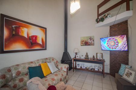 Casa à venda com 116m², 3 quartos e 2 vagasSala