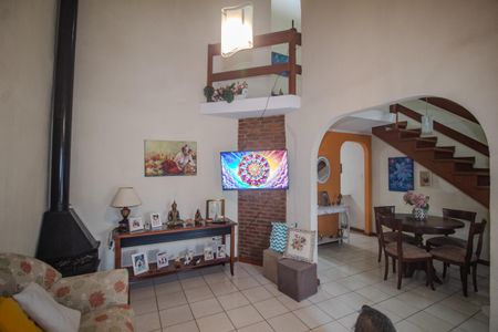 Sala de casa à venda com 3 quartos, 116m² em Hípica, Porto Alegre