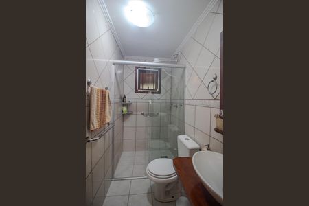 Casa à venda com 116m², 3 quartos e 2 vagasBanheiro