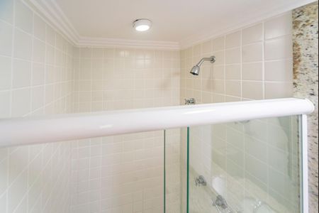 Apartamento para alugar com 63m², 2 quartos e 2 vagasBanheiro do Quarto 2