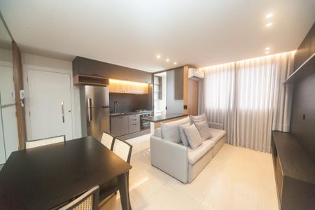 sala de apartamento para alugar com 1 quarto, 46m² em Buritis, Belo Horizonte