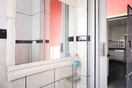 Casa à venda com 250m², 3 quartos e 1 vagaBanheiro 2