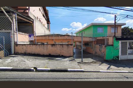 Casa para alugar com 250m², 3 quartos e 4 vagasFachada
