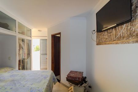 Casa à venda com 129m², 3 quartos e 2 vagas Casa à venda com 129m², 3 quartos e 2 vagasQuarto 3 - Suíte