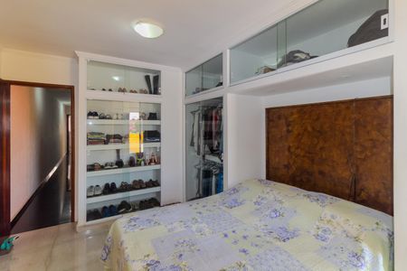 Casa à venda com 129m², 3 quartos e 2 vagas Casa à venda com 129m², 3 quartos e 2 vagasQuarto 3 - Suíte