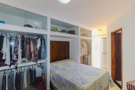 Casa à venda com 129m², 3 quartos e 2 vagas Casa à venda com 129m², 3 quartos e 2 vagasQuarto 3 - Suíte